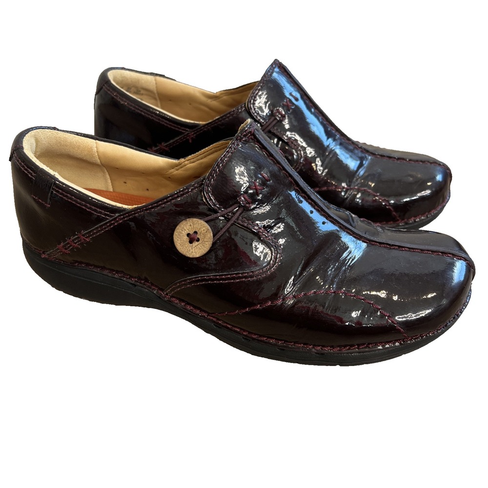 Clarks Shoes Patent‎ Leather Artisan Unstructured Burgundy slip on Size 8.5M